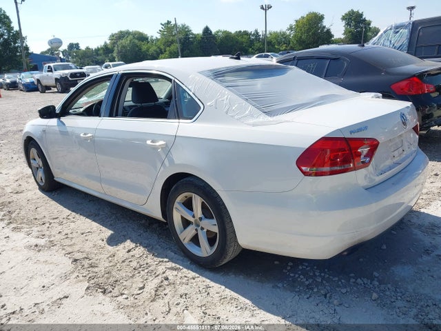 2015 Volkswagen Passat 1.8t Limited Edition მანქანა იყიდება აუქციონზე, vin: 1VWAS7A38FC111254, აუქციონის ნომერი: 45551311