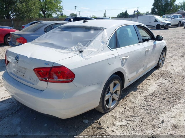 2015 Volkswagen Passat 1.8t Limited Edition მანქანა იყიდება აუქციონზე, vin: 1VWAS7A38FC111254, აუქციონის ნომერი: 45551311