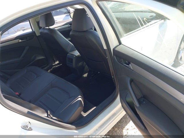 2015 Volkswagen Passat 1.8t Limited Edition მანქანა იყიდება აუქციონზე, vin: 1VWAS7A38FC111254, აუქციონის ნომერი: 45551311
