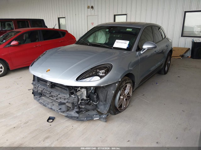 Porsche Macan T 2023 WP1AA2A58PLB12785 Image 2