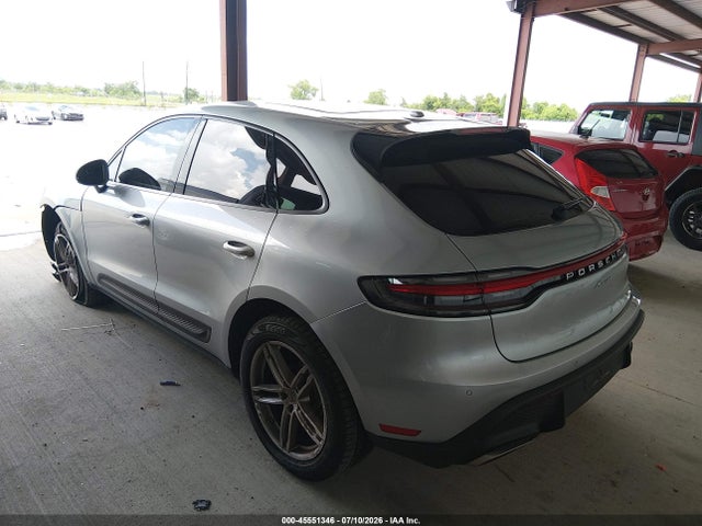 Porsche Macan T 2023 WP1AA2A58PLB12785 Image 3