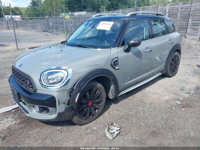 Mini Countryman Cooper S 2017 WMZYT5C36H3E18816 Image 2