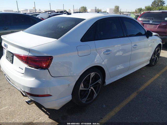 45551453 :رقم المزاد ، WAUJEGFF4LA100446 vin ، 2020 Audi A3 Premium Plus 45 Tfsi S Line Quattro S Tronic مزاد بيع