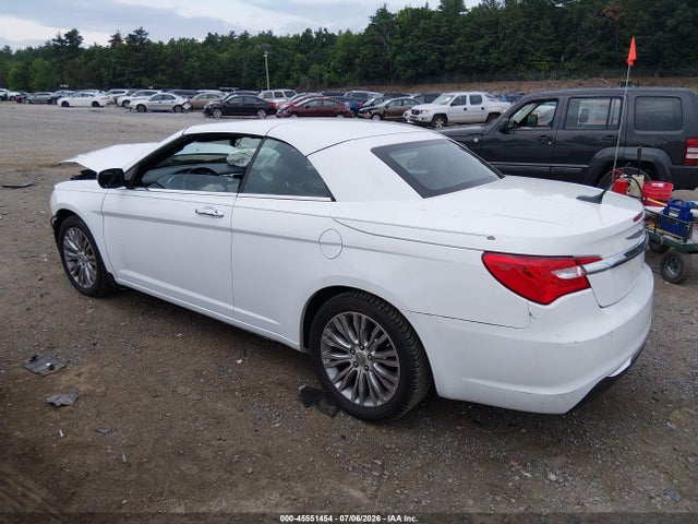 45551454 :رقم المزاد ، 1C3BC7EG1BN582215 vin ، 2011 Chrysler 200 Limited مزاد بيع