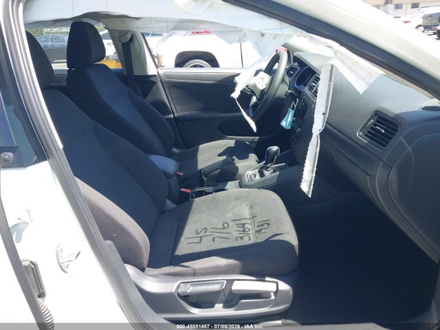 3VW267AJ8GM351931 Volkswagen Jetta 1.4t S