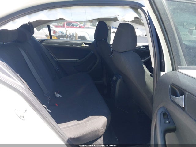 3VW267AJ8GM351931 Volkswagen Jetta 1.4t S