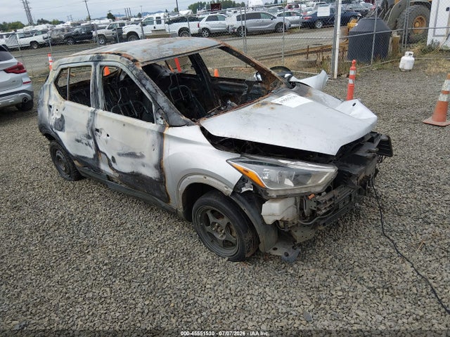 3N1CP5BV5LL480464 auction archive image