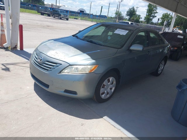 45551533 :رقم المزاد ، 4T1BE46K27U724040 vin ، 2007 Toyota Camry Le مزاد بيع