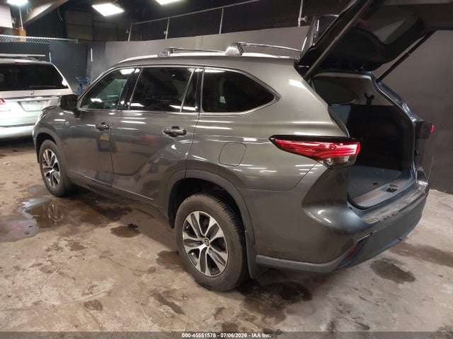 2022 Toyota Highlander Xle მანქანა იყიდება აუქციონზე, vin: 5TDHZRBHXNS175120, აუქციონის ნომერი: 45551578