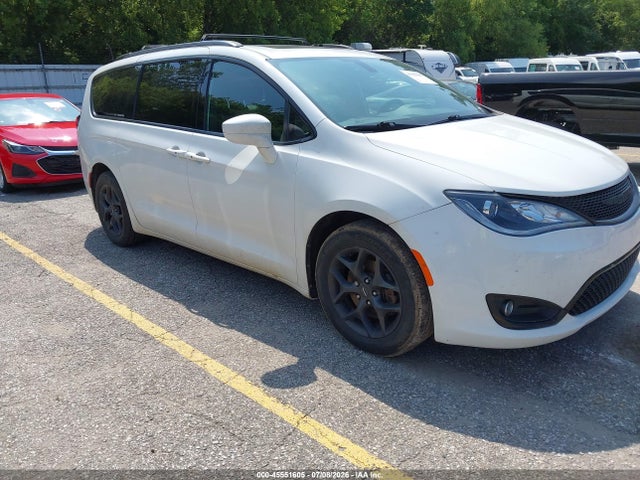 Aukcja sprzedaży 2018 Chrysler Pacifica Touring L Plus, vin: 2C4RC1EG0JR227884, numer aukcji: 45551605