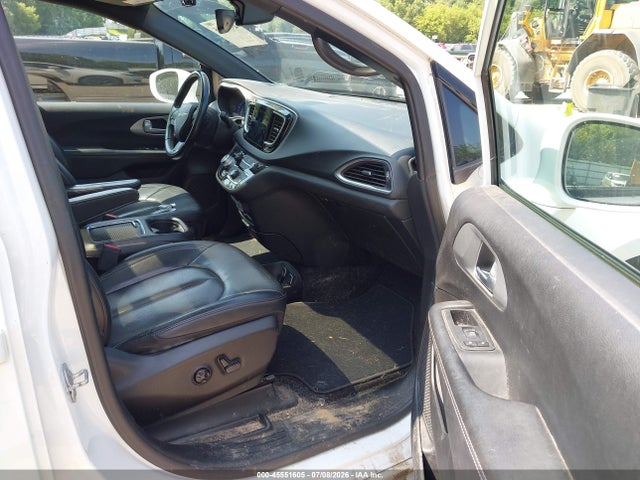 Aukcja sprzedaży 2018 Chrysler Pacifica Touring L Plus, vin: 2C4RC1EG0JR227884, numer aukcji: 45551605
