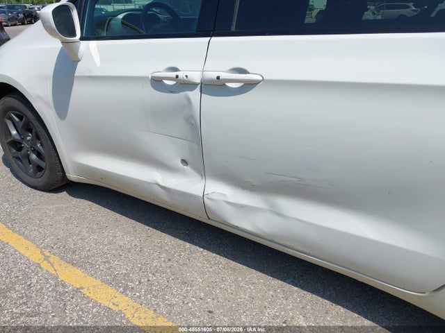 Aukcja sprzedaży 2018 Chrysler Pacifica Touring L Plus, vin: 2C4RC1EG0JR227884, numer aukcji: 45551605