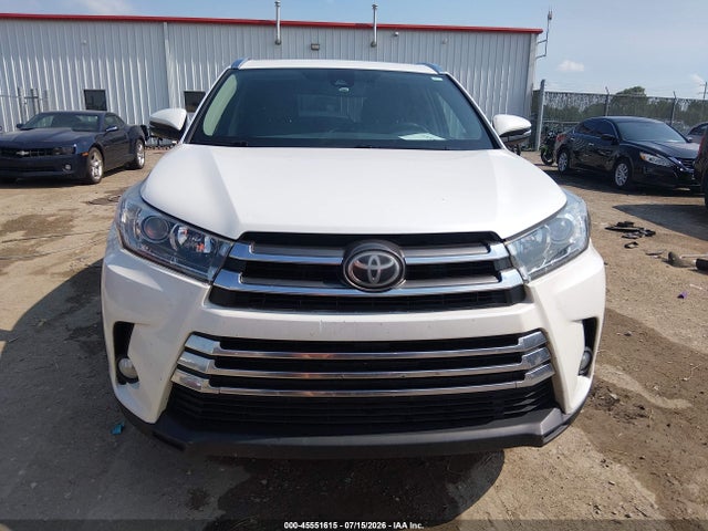 Toyota Highlander Limited 2017 5TDYZRFH8HS209814 Image 12