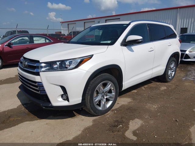 Toyota Highlander Limited 2017 5TDYZRFH8HS209814 Image 2