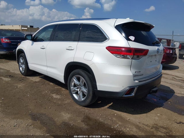 Toyota Highlander Limited 2017 5TDYZRFH8HS209814 Image 3