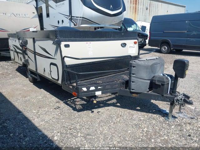 45551645 :رقم المزاد ، 4X4CPR714GD296584 vin ، 2016 Rockwood Premier Series M-122 مزاد بيع