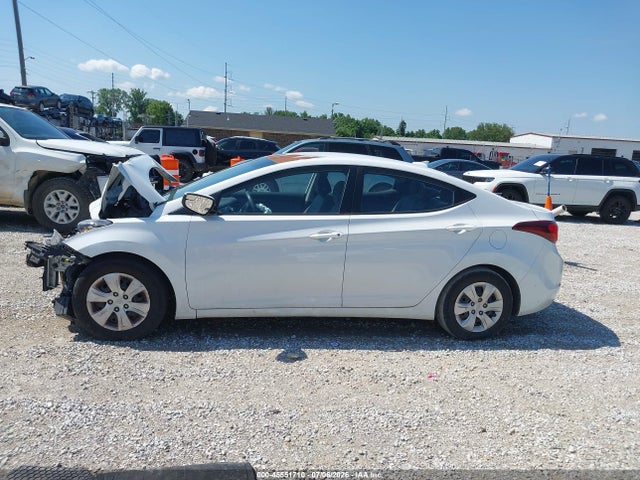 Hyundai ELANTRA SE 2016 5NPDH4AE8GH692839 Image 15