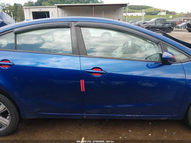 45551783 :رقم المزاد ، 3KPFL4A79JE274861 vin ، 2018 Kia Forte Lx مزاد بيع