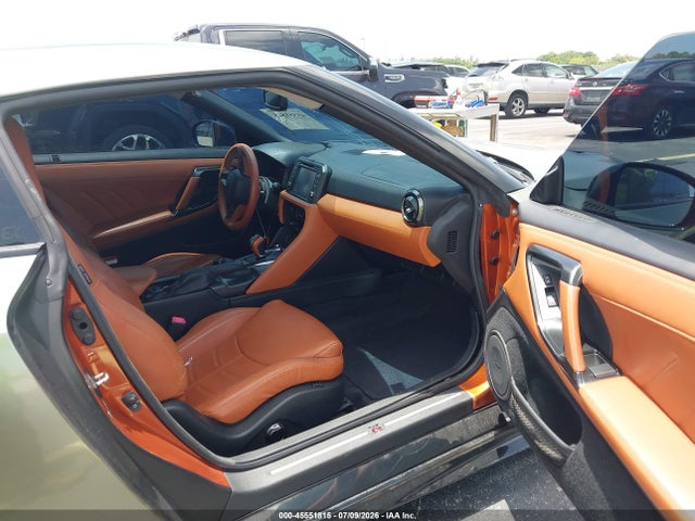 JN1AR5EF6HM821163 Nissan Gt-r Premium