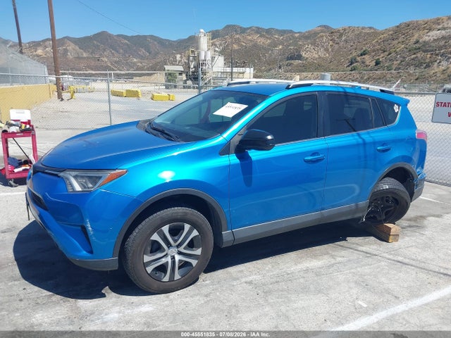 Toyota RAV4 LE 2016 JTMZFREV5GD080817 Image 14