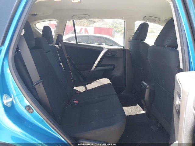 Toyota RAV4 LE 2016 JTMZFREV5GD080817 Image 8