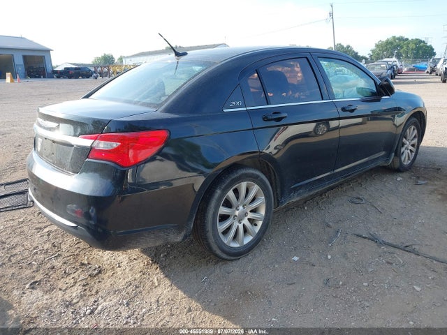 2013 Chrysler 200 Touring მანქანა იყიდება აუქციონზე, vin: 1C3CCBBB5DN513983, აუქციონის ნომერი: 45551889