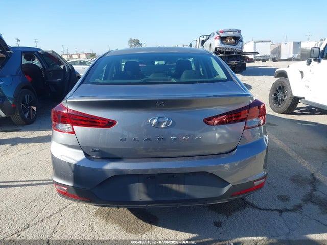 Hyundai ELANTRA SE 2019 5NPD74LF5KH447403 Image 15