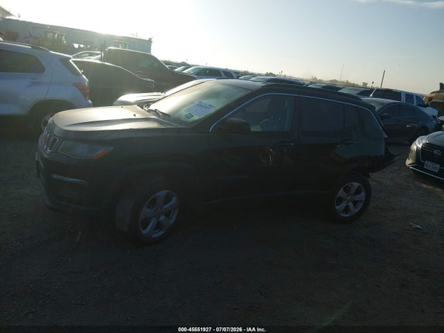 2019 Jeep Compass Latitude 4x4 მანქანა იყიდება აუქციონზე, vin: 3C4NJDBB3KT595456, აუქციონის ნომერი: 45551927