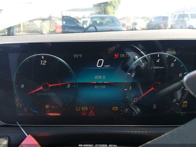 WDD3G4EB6KW033911 Mercedes-Benz A 220