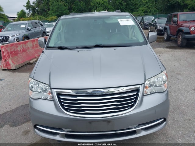 2016 Chrysler Town & Country Touring მანქანა იყიდება აუქციონზე, vin: 2C4RC1BGXGR173491, აუქციონის ნომერი: 45552063