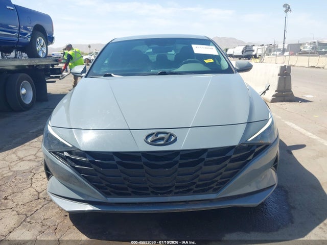 KMHLM4AG2NU350391 Hyundai ELANTRA SEL