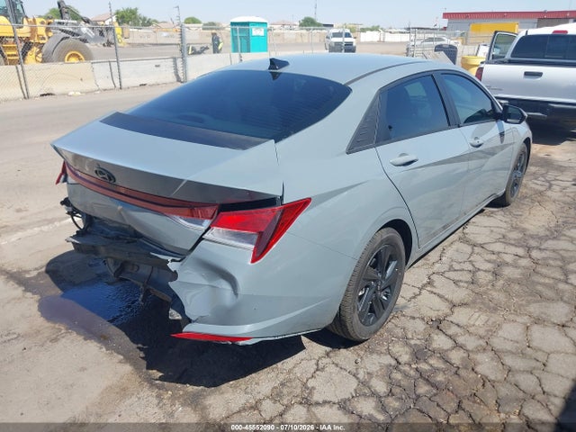 KMHLM4AG2NU350391 Hyundai ELANTRA SEL