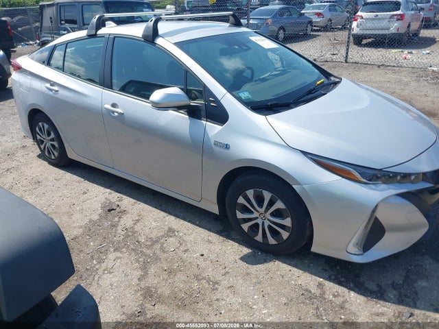 JTDKAMFP1M3183107 Toyota Prius Prime Xle