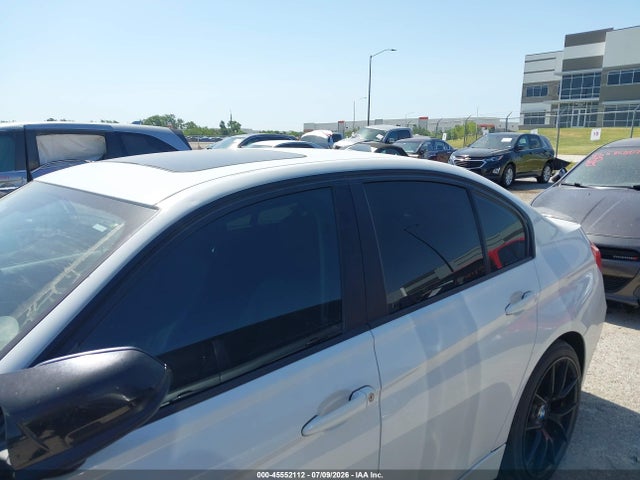 2016 Bmw 320i მანქანა იყიდება აუქციონზე, vin: WBA8E1G59GNU11659, აუქციონის ნომერი: 45552112