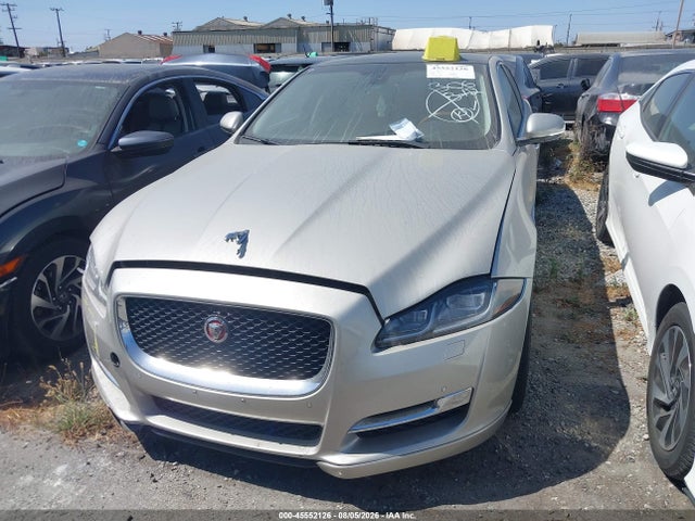 SAJWA1C73G8V93811 Jaguar Xj R-sport