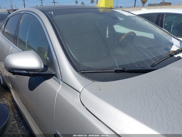 SAJWA1C73G8V93811 Jaguar Xj R-sport