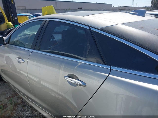 SAJWA1C73G8V93811 Jaguar Xj R-sport