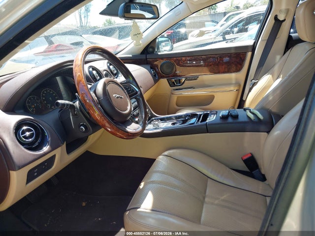 SAJWA1C73G8V93811 Jaguar Xj R-sport