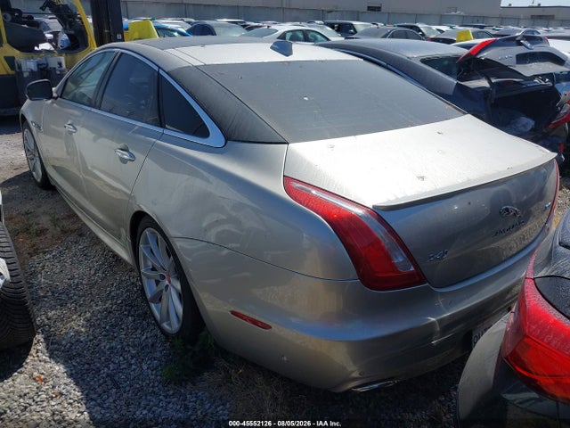 SAJWA1C73G8V93811 Jaguar Xj R-sport