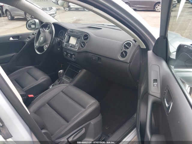 Продажа на аукционе авто 2012 Volkswagen Tiguan Se, vin: WVGBV7AX3CW567492, номер лота: 45552133