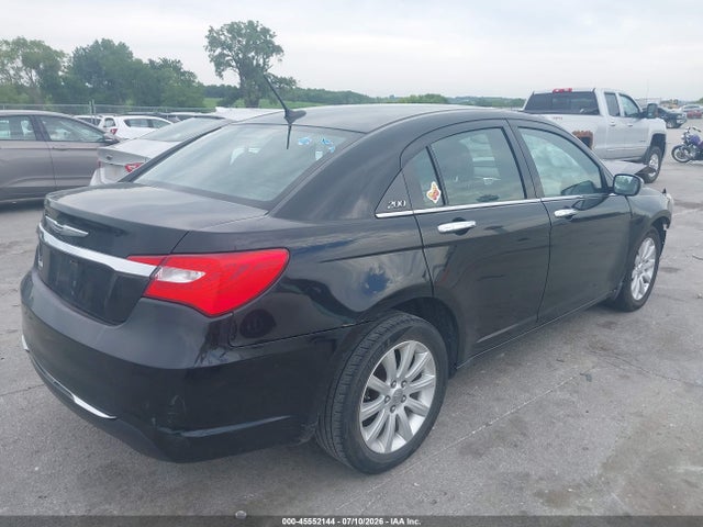 45552144 :رقم المزاد ، 1C3CCBCG4EN151513 vin ، 2014 Chrysler 200 Limited مزاد بيع