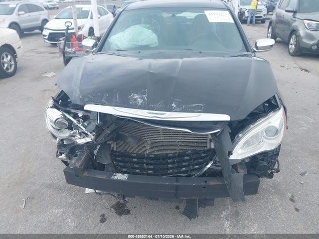 45552144 :رقم المزاد ، 1C3CCBCG4EN151513 vin ، 2014 Chrysler 200 Limited مزاد بيع