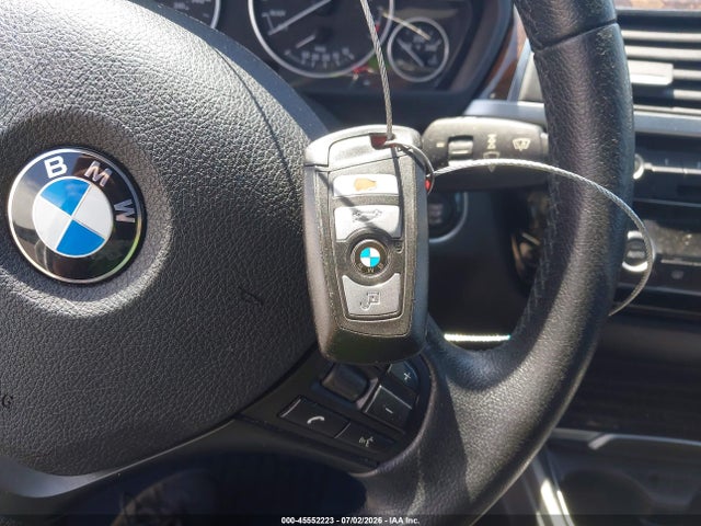 45552223 :رقم المزاد ، WBA8E1G54GNT37213 vin ، 2016 Bmw 320i مزاد بيع
