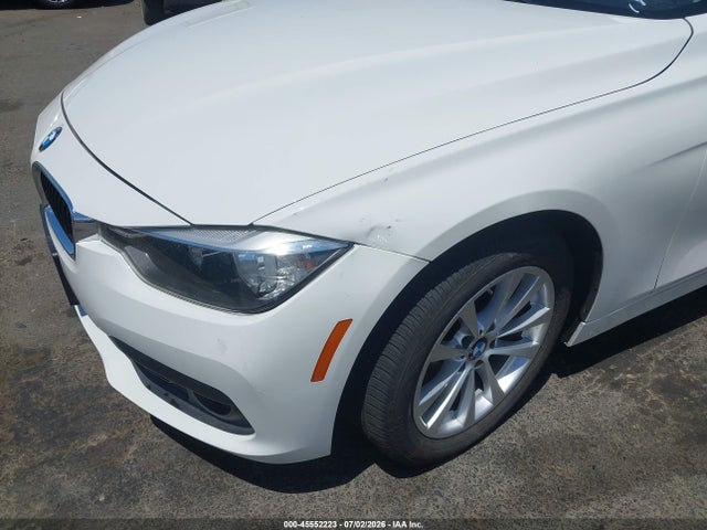 45552223 :رقم المزاد ، WBA8E1G54GNT37213 vin ، 2016 Bmw 320i مزاد بيع
