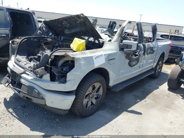 Ford F-150 Lightning Lariat 2023 1FTVW1EV0PWG07263 Image 2