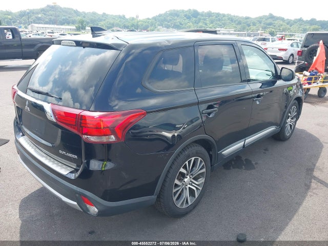 Продажа на аукционе авто 2018 Mitsubishi Outlander Es, vin: JA4AD2A34JZ000801, номер лота: 45552272
