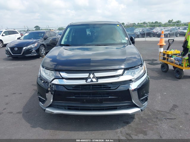 Продажа на аукционе авто 2018 Mitsubishi Outlander Es, vin: JA4AD2A34JZ000801, номер лота: 45552272