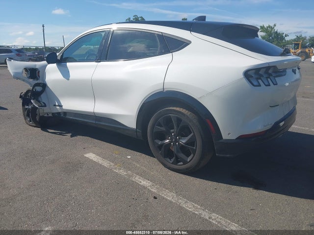 Ford Mustang Mach-e Premium 2023 3FMTK3SU9PMA22302 Image 3