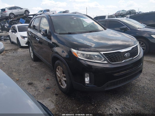 Auction sale of the 2015 Kia Sorento Lx, vin: 5XYKT3A67FG659295, lot number: 45552315