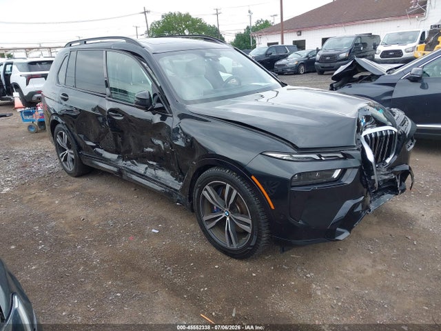 45552338 :رقم المزاد ، 5UX23EM00P9R22070 vin ، 2023 Bmw X7 Xdrive40i مزاد بيع